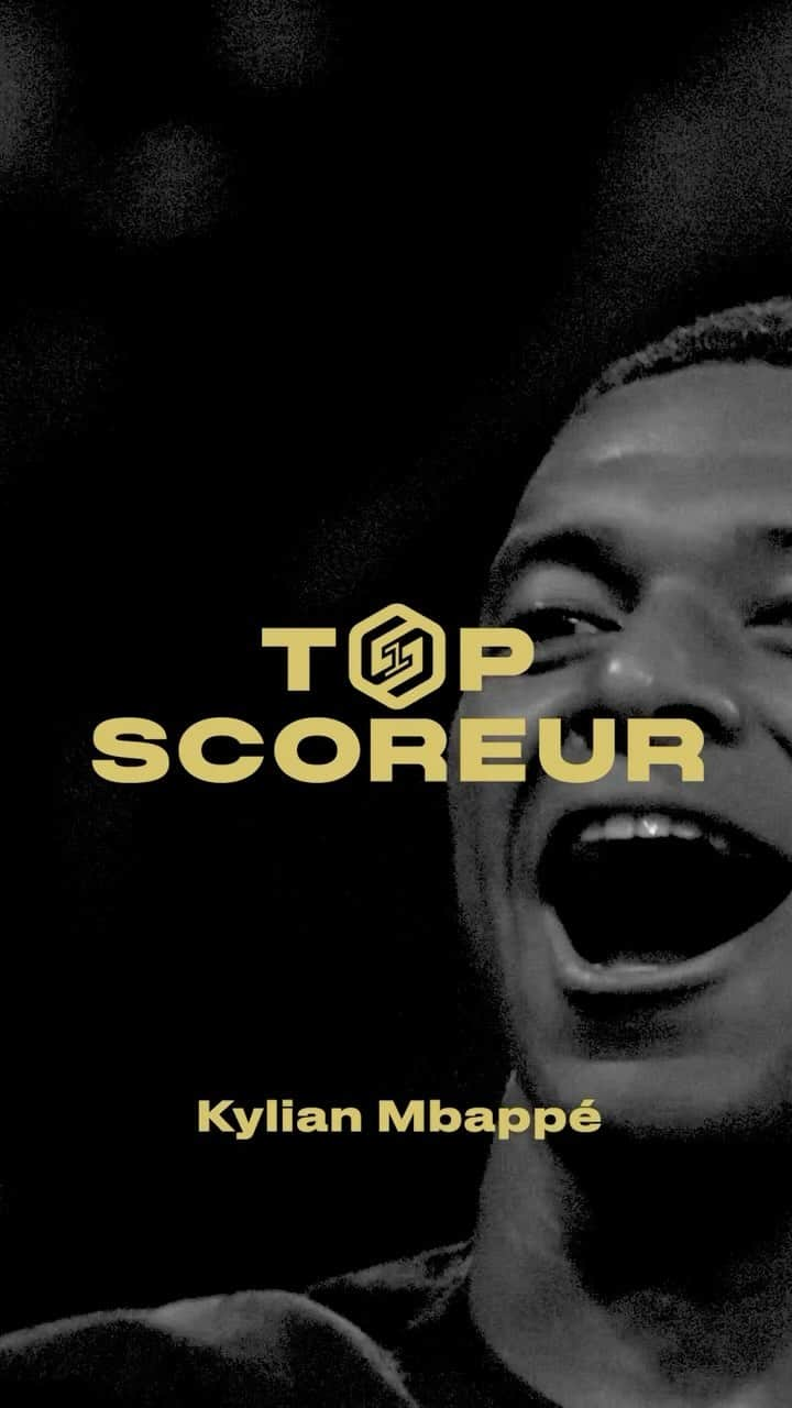 パリ・サンジェルマンFCのインスタグラム：「🔝👕⚽️  The new 𝗦𝟭 badge for the 𝗧𝗢𝗣 𝗦𝗖𝗢𝗥𝗘𝗨𝗥, highlighting the current top goalscorer in @ligue1ubereats, will be displayed for the first time on @k.mbappe’s (13 goals) jersey during #PSGASM this evening at the Parc des Princes ✨  Le nouveau badge 𝗦𝟭 du 𝗧𝗢𝗣 𝗦𝗖𝗢𝗥𝗘𝗨𝗥 pour mettre en lumière le leader du classement des buteurs de @ligue1ubereats sera apposé pour la première fois sur le maillot de @k.mbappe (13 buts) lors de #PSGASM ce soir au Parc des Princes ✨  #TopScoreur #S1」