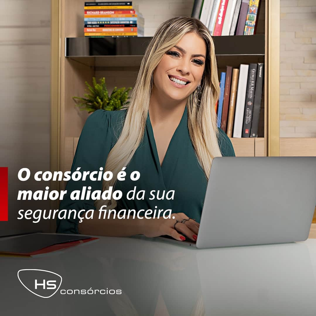 レナータ・ファンのインスタグラム：「Quando quero alcançar uma nova conquista, eu confio em quem me garante segurança, transparência e credibilidade. E é por isso que eu invisto na HS Consórcios, uma administradora com 30 anos de história e que é especialista em tornar sonhos possíveis.   Sem juros, sem entrada e com meia parcela até a contemplação, a HS Consórcios oferece as melhores condições para que você tenha mais segurança financeira e alcance seus objetivos.   Eu indico porque eu confio! Simule agora mesmo e conheça todas as possibilidades.  📞☑️💼 Telefone: 0800 644 9007 | hsconsorcios.com.br   #HSConsorcios #SegurancaFinanceira」