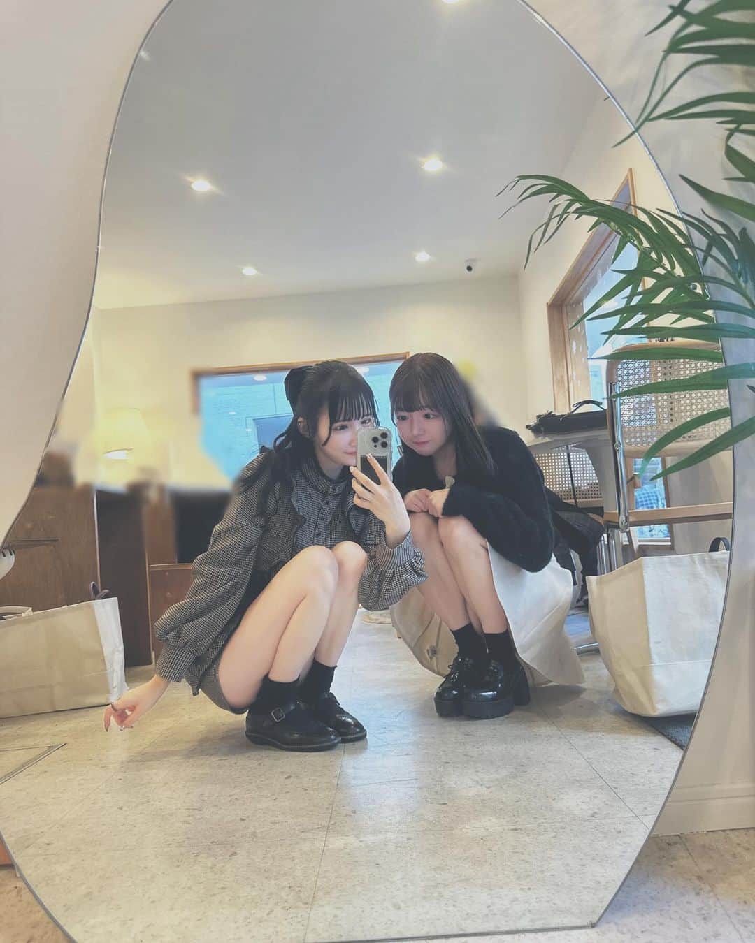 青葉ひなりさんのインスタグラム写真 - (青葉ひなりInstagram)「新大久保のカフェいってきた☕️❤︎  #新大久保 #韓国#韓国カフェ #cafe#カフェ#オシャレカフェ  #インスタ映えカフェ #新宿カフェ  #bambicoffee#都内カフェ＃東京カフェ#新大久保カフェ #新大久保ランチ」11月24日 22時11分 - hinari_festive