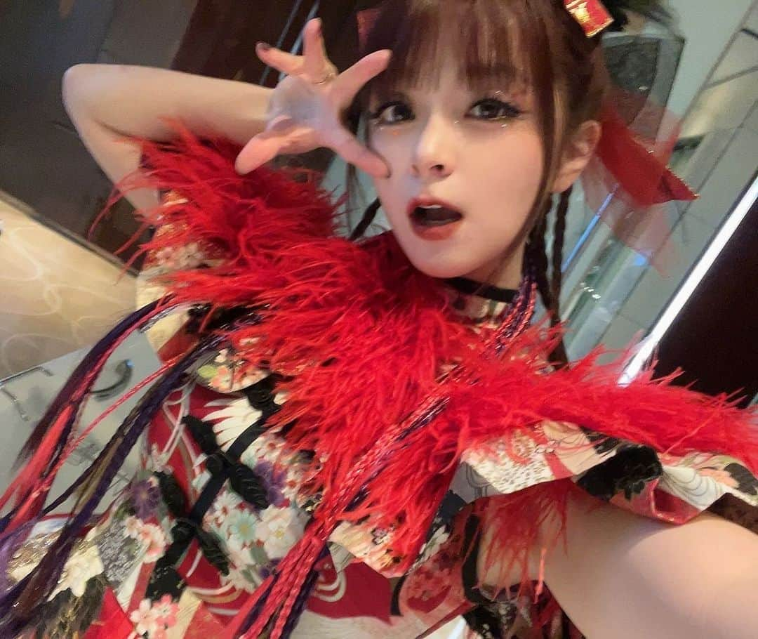 MARiAさんのインスタグラム写真 - (MARiAInstagram)「我最爱的家人♡ 明天见😘😘😘 超期待🤩  #GARNiDELiA #MARiA #美依礼芽 #小美」11月24日 22時12分 - maria_grnd