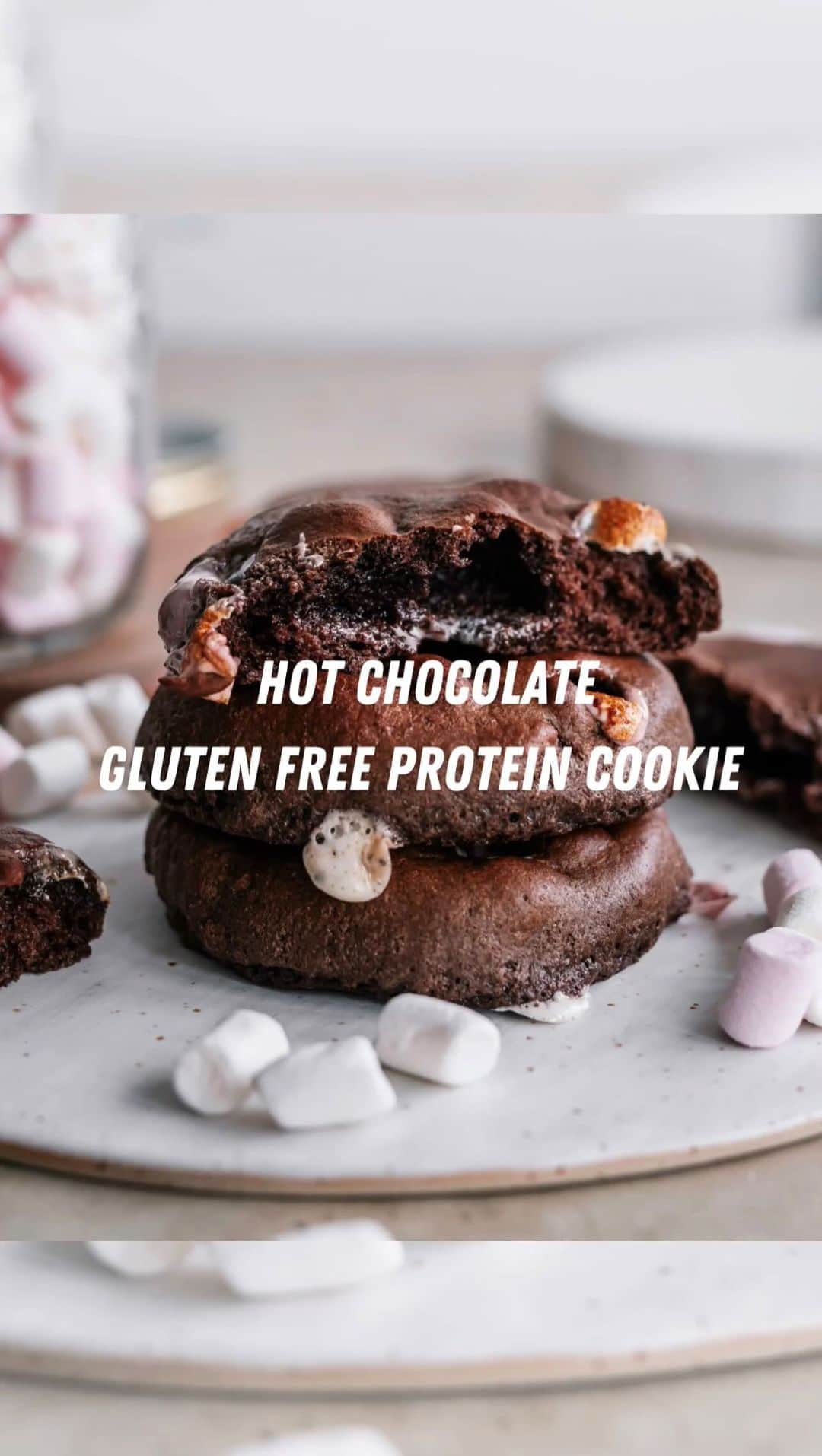 Camille Leblanc-Bazinetのインスタグラム：「🎄✨ Guilt-Free Holiday Bliss Awaits! 🍪📚  This holiday season, embrace joy and deliciousness without a hint of guilt! 🏋️‍♀️ As a pro athlete, I’ve unlocked the secret to holiday indulgence that won’t compromise your health goals.  Introducing our holiday cookbook 📖🍽️, featuring a dozen ✅high-protein, ✅gluten-free, and ✅keto-friendly cookie recipes that will dazzle your taste buds:  1. Spiced Gingerbread 2. Aunt Josee’s PB Kisses Cookie 3. White Chocolate Chip Cranberry 4. Almond Raspberry Thumbprint 5. Zebra Striped Shortbread 6. Pumpkin Spice Cream Cheese 7. Mexican Wedding Cookies 8. Rainbow 9. Red Velvet 10. Nostalgic Apple Pie Cookie 11. Festive Candy Cane 12. Hot Chocolate ☕🍪  For just $24.99, it’s your golden ticket to savoring the season while keeping your health on track. 🌟 Don’t let this opportunity slip away—order your cookbook now and relish the holidays the guilt-free way! 🎁✨ #HealthyHolidays #GuiltFreeIndulgence #HolidayCookbook #HighProteinTreats」