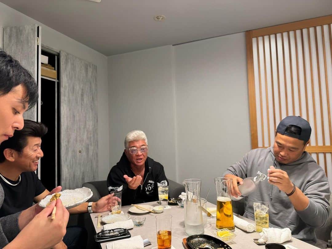 小沢仁志さんのインスタグラム写真 - (小沢仁志Instagram)「横浜DNAベイスターズ 三浦番長を囲んでの 2023年のお疲れ会でした 来年こそ日本一👍」11月24日 13時37分 - ozawa_hitoshi