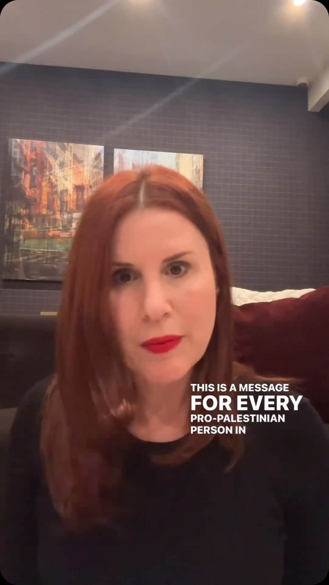 デブラ・メッシングのインスタグラム：「THANK YOU @elicalebon. I have long admired your activism and have learned so much from you.   Thank you for seeing us.   #elicalebon #iranianactivism #jewishhate」