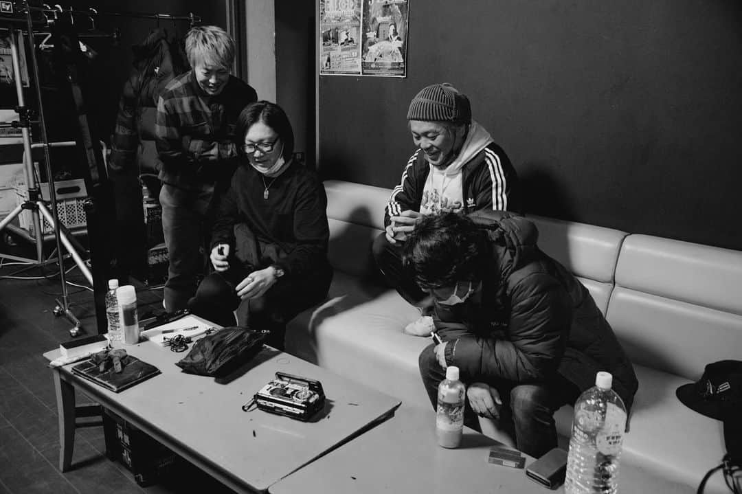 HIROSHIさんのインスタグラム写真 - (HIROSHIInstagram)「函館 club COCOA NO MATTER LIVE 外伝 函館楽しかった。 ありがとう♪ 明日は帯広で待ってます！  photo @kawado_photo」11月24日 14時18分 - hirorinq