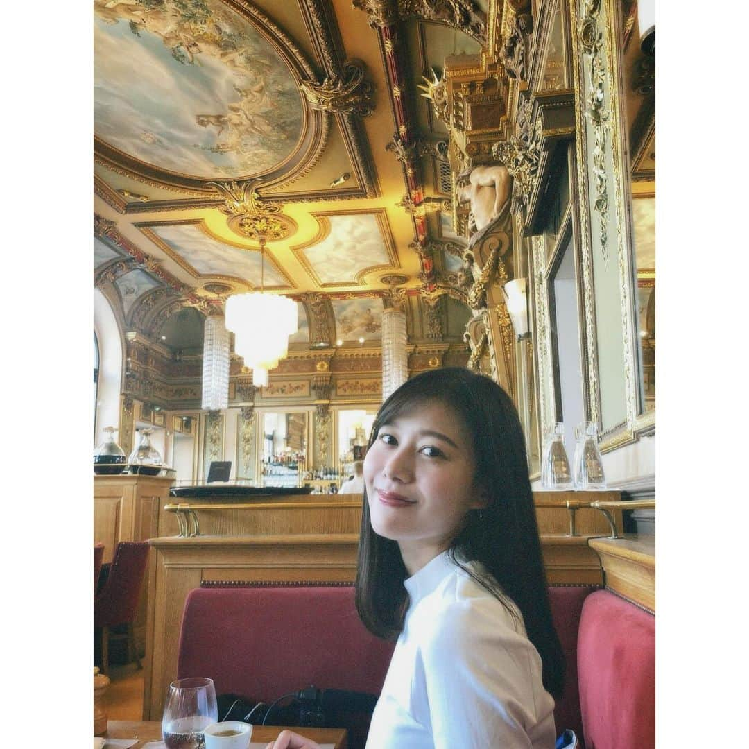 足立夏保さんのインスタグラム写真 - (足立夏保Instagram)「🇫🇷 トゥールーズの歴史的建造物にあるレストランで、郷土料理を取材した時の思い出写真でっす。  明日のウェークアップも是非ご覧ください☺︎  #読売テレビ #アナウンサー #フランス #トゥールーズ #ウェークアップ #かんさい情報ネットten」11月24日 15時08分 - kaho_adachi_ytv