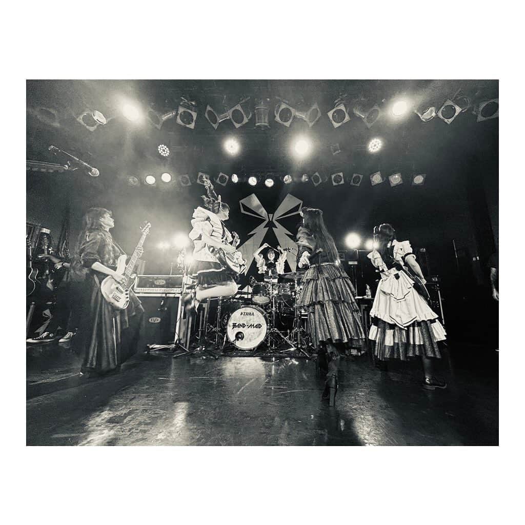 廣瀬茜さんのインスタグラム写真 - (廣瀬茜Instagram)「BAND-MAID 10TH ANNIVERSARY TOUR in JAPAN  2023.10.13@札幌PANNY LANE(📷1~3) 2023.10.25@名古屋DIAMOND HALL(📷4～7)  残すは11月26日ツアーファイナル、横浜アリーナ。  念願のステージ。  8ヶ月間の10周年ツアーと、結成10年間の想いを全て届けます。  横アリで会いましょう！」11月24日 15時09分 - akane_bandmaid