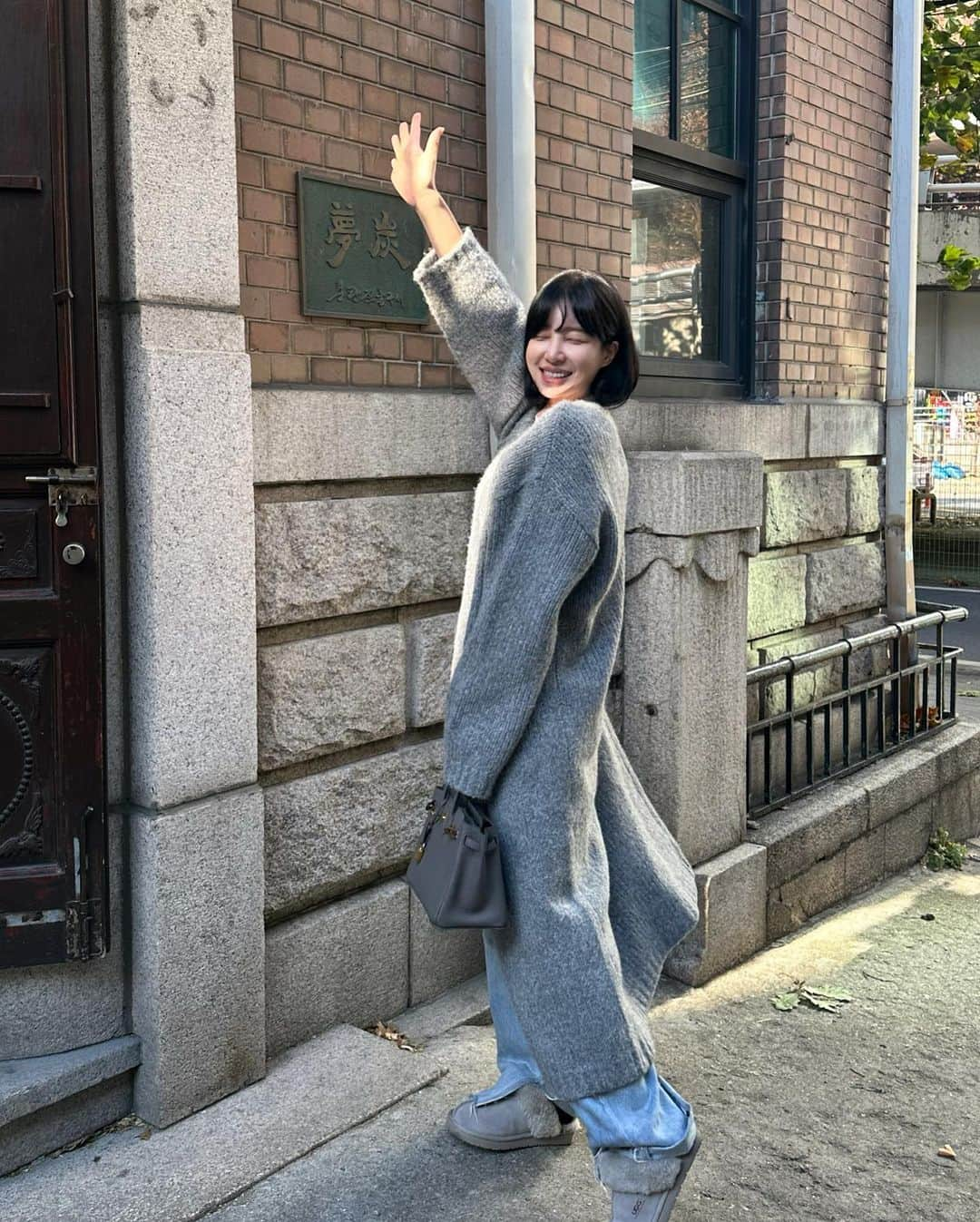 カン・ヘヨンさんのインスタグラム写真 - (カン・ヘヨンInstagram)「와 왜 다들 #몽탄 몽탄 하는지 알아버렸다.. 어쩌지 매일 아른 거릴 거 같아..🥩  평소에 소고기 먹지도 않는데 철분 보충하려고 요새 소고기랑  철분제며 영양제며 좋다는 거 엄청 먹고 있어요ㅠㅠㅋㅋㅋ  오랜만 잠깐의 외출은 겸댕이 언니들, 그리고 꿀떡이와👶🏻❤️  #아줌마그램 #임산부그램 #애엄마그램」11月24日 15時26分 - mangdoo_noona