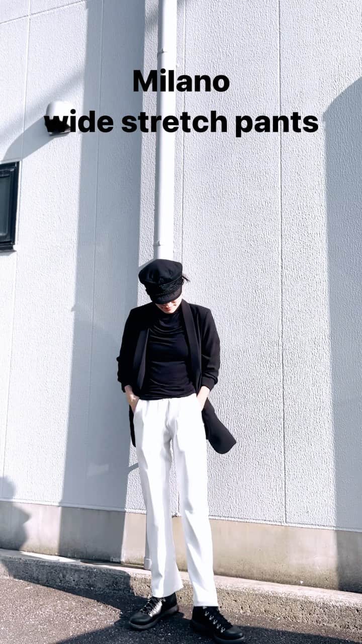 屬美於のインスタグラム：「Milano stretch wide pants  履き心地、美脚効果、キレイめ、あったか、ヨガもかっこいい  全てそろったパンツがやっと見つかりました  28日までご注文承ります。 スタジオにサンプルありますのでぜひご覧ください  Mサイズ着用  4500円  白、黒ご用意あります❤️」