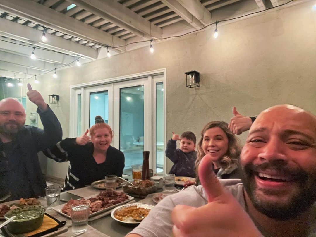 コルトン・ダンのインスタグラム：「Thankful for family here and out there.   But  remember what today is really about. We may have won the battle tonight but the great battle against the turkeys continues.  See you next year 🦃 Gobble gobble.」