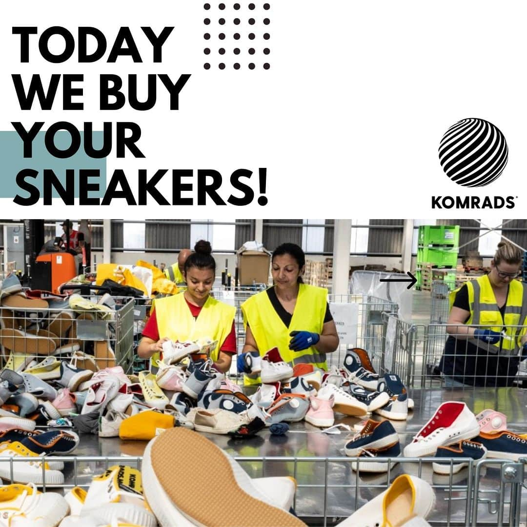 コムラッズのインスタグラム：「TODAY, AT KOMRADS, WE DON'T SELL!  WE BUY! WE BUY YOUR OLD SNEAKERS...  Our shop is closed, but we buy old shoes from you. Read here why and how: www.komrads.world  #komrads #komradsofthefuture #noblackfriday #trulycircular」