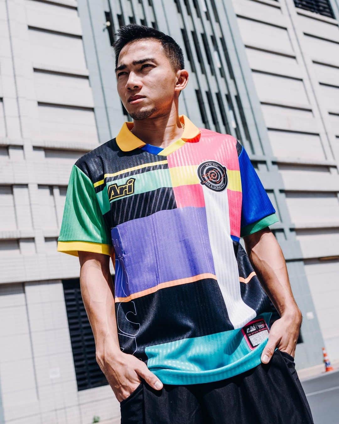 チャナティプ・ソングラシンさんのインスタグラム写真 - (チャナティプ・ソングラシンInstagram)「Limited Edition Box Set ARI X ROUNDTWO LA TO BKK การร่วมมือกันระหว่าง Sean และ Ari ใครอยากได้ เตรียมตัวเลย เจอกันวันที่ 2-3 ธันวาคม ที่ Q Stadium Emquartier  #Arifootball #FootballForAll #ฟุตบอลของทุกคน #AriXRoundTwo #ArixSeanWotherspoon」11月24日 16時13分 - jaychanathip