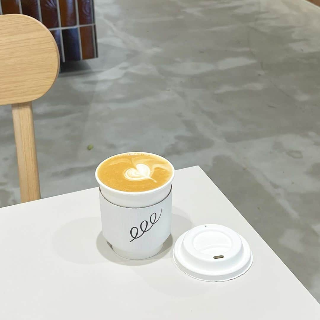 横山紗弓さんのインスタグラム写真 - (横山紗弓Instagram)「📍 @oncacoffee_official / 天神 ミーナ天神入ってすぐのところ☕️ 朝の仕事前にふらっと。 テイクアウト用で準備してもらった😮‍💨 #onca #福岡ランチ #福岡カフェ #福岡デート #福岡女子会 #天神カフェ #ミーナ天神 #さゆlog」11月24日 16時09分 - 1129sym