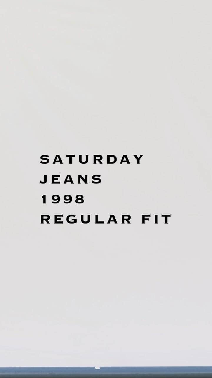 サイラスのインスタグラム：「【SATURDAY JEANS 1998 SERIES】  ブランド創設時の定番アイテムである【SATURDAY DENIM】を“MAIDEINJAPAN”で復刻。日本が世界に誇るクラフツマンシップの頂点を極める岡山県児島で制作したデニムをリリース。  ☑SATURDAY JEANS 1998 REGULAR 32inch,34inch,36inch￥24,200  WEBSTORE calif ZOZOTOWN SILAS取り扱い店舗にて発売中。 ⁡ #silas #silasandmaria #サイラス #ストリート#ロンドンストリート #ストリートファッション #メンズファッション #新作」