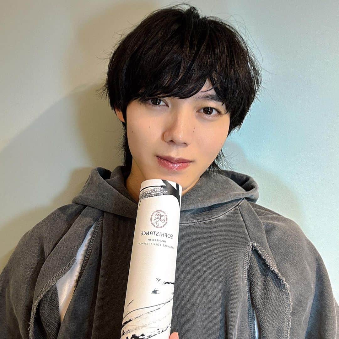 小泉光咲さんのインスタグラム写真 - (小泉光咲Instagram)「SOPHISTANCE色んな肌に対応しています！  みなさん使ってみてください〜！  #PR #ソフィスタンス」11月24日 16時49分 - ko_saku.koizumi