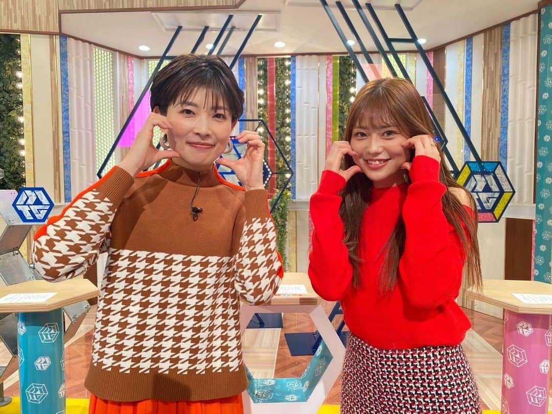 林マオさんのインスタグラム写真 - (林マオInstagram)「ネタバレMTG🧡❤️  明日は、 #やしろなな さんが 久しぶりにネタバレ登場！！  オジサン達のハートを ガッツリ掴んでましたよ🤣 土曜おひる11時55分から放送です！  そしてそして！ ネタバレの前に…  明日は ツキいちannaの生放送もあります！！  #シノビーもぐもぐパーク　近辺から 生中継で お伝えします〜❤️🧡  イベントも10時から開催してますので、 暖かくしてお越しください🍁  お待ちしてます❤️🧡❤️🧡  #ネタバレMTG#読売テレビ#大阪#大阪城#大阪城公園駅前#城まち#イベント#紅葉」11月24日 16時54分 - maohayashi_ytv