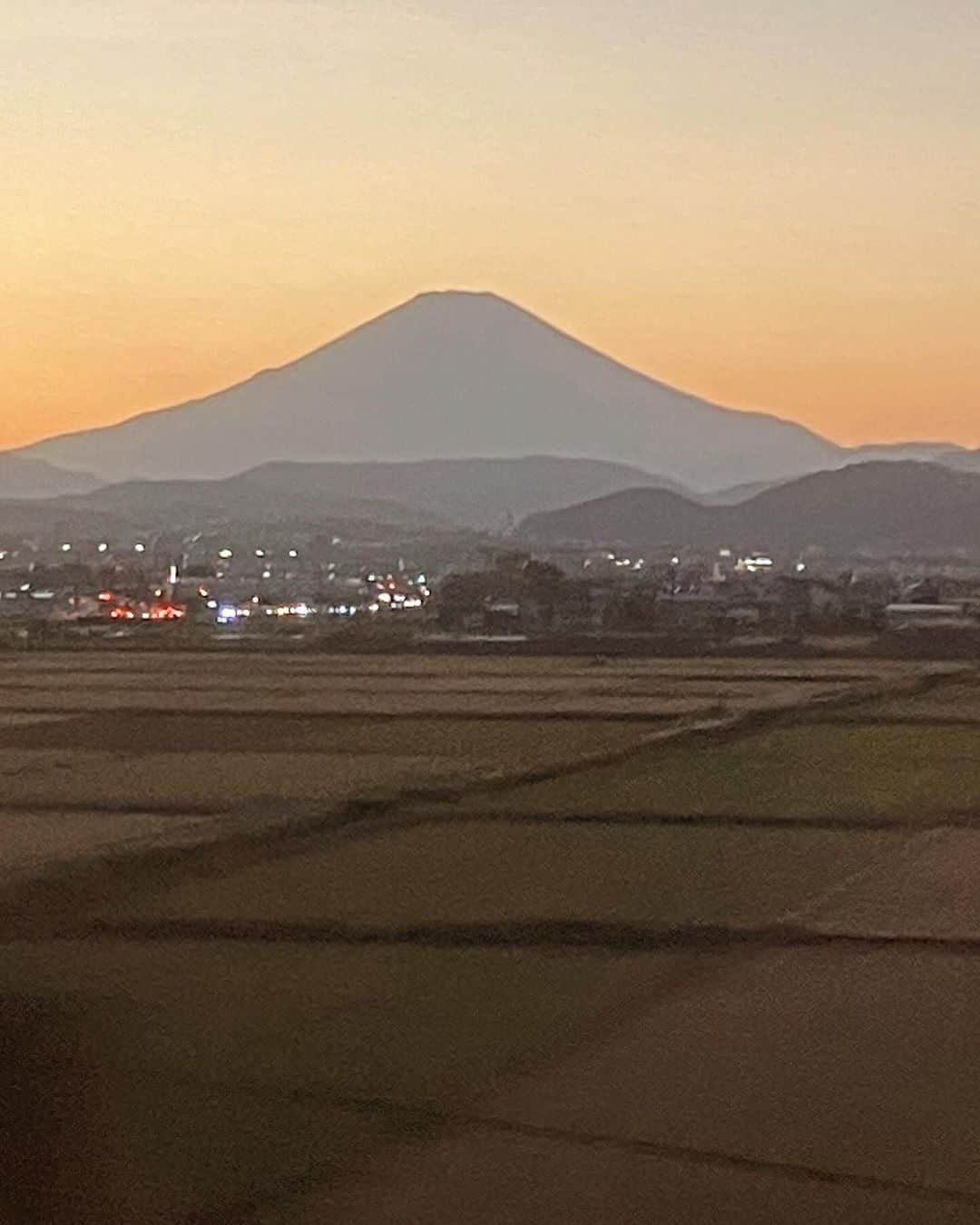 ほんこんさんのインスタグラム写真 - (ほんこんInstagram)「#富士山 #mtfuji #ほんこん」11月24日 16時55分 - hongkong2015_4_9