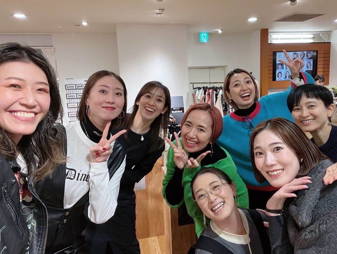 春花きららさんのインスタグラム写真 - (春花きららInstagram)「シャンテ思い出☺︎  今回もたくさんのOG様にお越しいただきました♡ 店頭がさらにさらに華やか👏✨  そして陽月さん、彩凪くん お求めいただきありがとうございました🙇‍♀️✨」11月24日 17時02分 - maiko_kirara