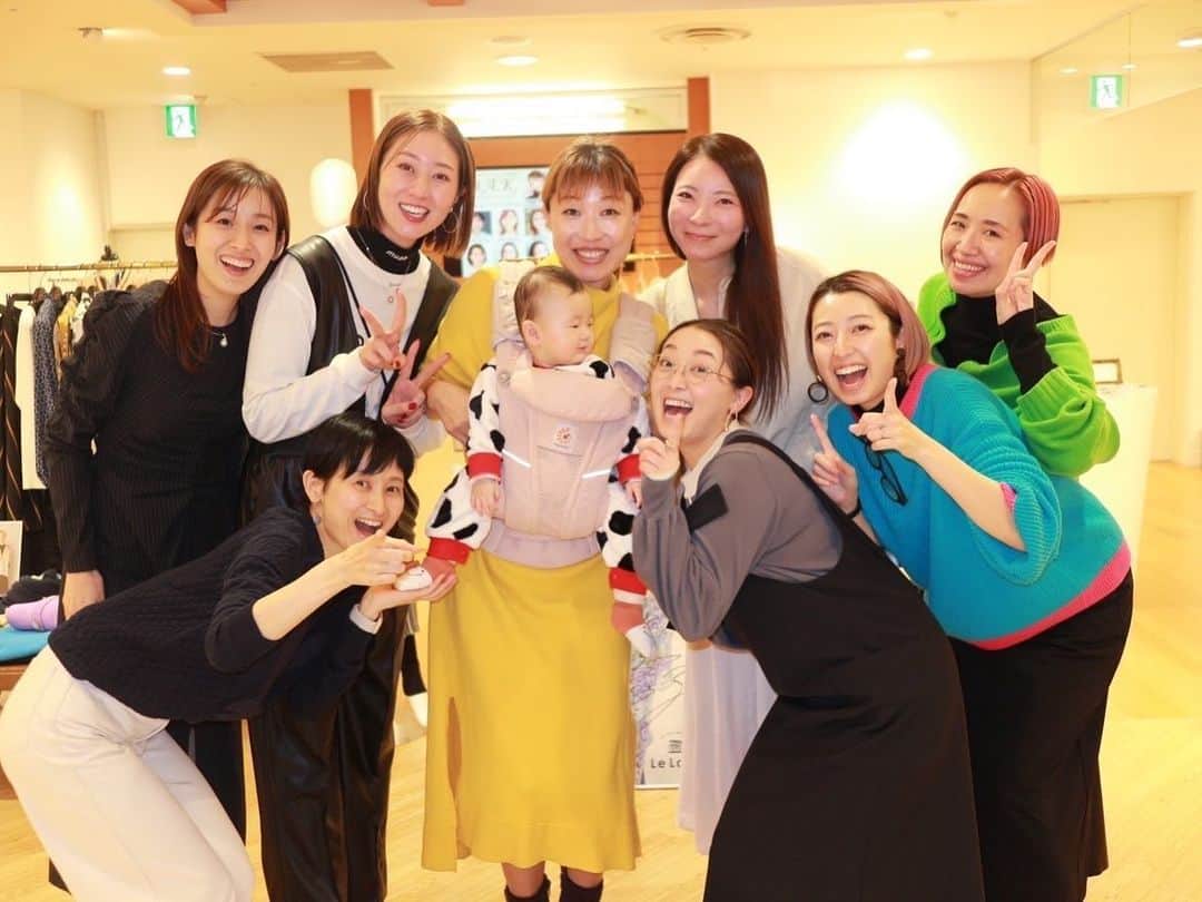 春花きららさんのインスタグラム写真 - (春花きららInstagram)「シャンテ思い出☺︎  今回もたくさんのOG様にお越しいただきました♡ 店頭がさらにさらに華やか👏✨  そして陽月さん、彩凪くん お求めいただきありがとうございました🙇‍♀️✨」11月24日 17時02分 - maiko_kirara