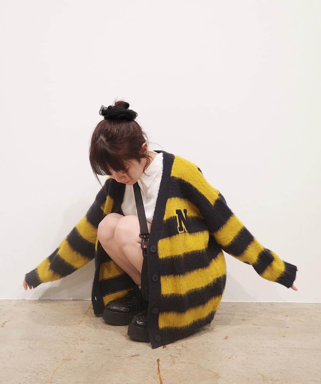 こねねこさんのインスタグラム写真 - (こねねこInstagram)「はちさん  #低身長コーデ #ねねこーで #ニットカーディガン #秋冬コーデ  #ootd」11月24日 17時29分 - nene146cm