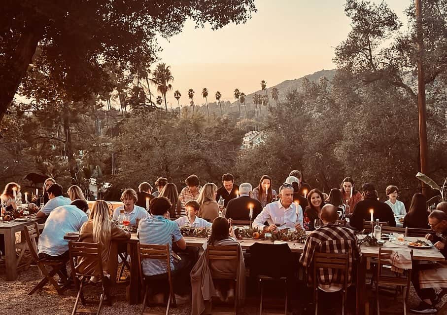 ポピー・モンゴメリーのインスタグラム：「“If the only prayer you ever say in your entire life is thank you, it will be enough."  ~Meister Eckhart  @rosiejjohnston @chadejohnston」