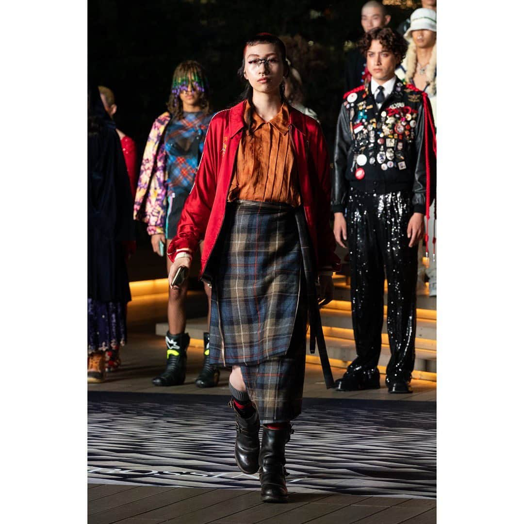 服部昌孝さんのインスタグラム写真 - (服部昌孝Instagram)「TOKYO FASHION CROSSING / FASHION HISTORY LIVE ー 渋谷PARCO RUNWAY @tfc__tokyo  Show Director：Tatsuhiko Kataoka @tatsuhiko_kataoka Styling： Masataka Hattori @masataka_hattori @hattori_pro_  Hair：Yusuke Morioka @pyuuuuuu Make-up： UDA @udashi @uda.kesho  Casting: @ummcasting  Show Music Select： Keigo Oyamada (Cornelius) Show Music Select & Live Mix： @kenji_takimi Live Streming: NAOHIRO UKAWA & DOMMUNE Photo：@koji.shimamuraph #TOKYOFASHIONCROSSING #TFC #TFC2023 #TFC2023aw #東京ファッションクロッシング #parco #runway #styling #fashion #shooting #works #ハマトラ #ハマトラ女子 #masatakahattori #服部昌孝」11月24日 17時57分 - masataka_hattori