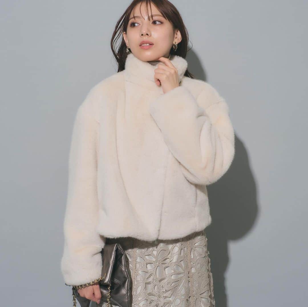 Arpege storyさんのインスタグラム写真 - (Arpege storyInstagram)「11/24(金)〜11/27(月)ALL10%OFF 公式オンライン&店舗同時開催中📣  Recommend Item✨ @mystrada_official   🏷️ファージップコート price：¥29,700 color：チャコールグレー 、オフ白、モカピンク ⁡ 商品の詳しい情報はタグからcheck☑︎ ⁡ ————————————————— ⁡ ▶▶︎▶︎news  11/24(金)〜11/27(月) 全品10%OFF 公式オンライン&店舗同時開催中📣 ⁡ ▶▶︎▶︎information ⁡ ☑︎📩メルマガ登録でお得な情報をGET‼︎ 不定期でお得なキャンペーン実施します✨ ⁡ ☑︎公式オンラインサイトArpege storyで 店舗在庫状況がご確認いただけるようになりました！ さらにネットで完売商品もお店に在庫があれば取り寄せ、お取り置き可能になりました💐(一部店舗のみ) ⁡ ————————————————— ⁡ #mystrada  #マイストラーダ」11月24日 18時02分 - arpege_story