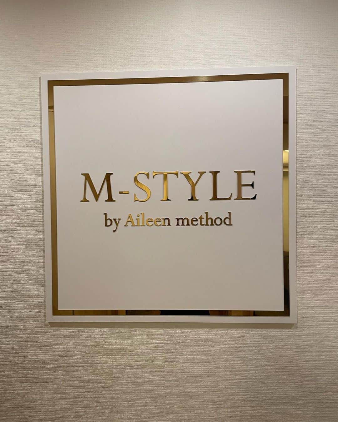 芹澤優さんのインスタグラム写真 - (芹澤優Instagram)「♡  またまたお邪魔してきました！ M-styleさん❤️  ぷにぷに可愛いけどスリムっていうとてもわがままな憧れボディになりたくて、日々研究中よ💋  顔は今くらいが好き♡ ちょいぷに？くらい？  まぁどんな時も可愛がっていくよマイセルフ🥰  #久々の投稿だ #なんと週末は11周年ライブです #ベストオブベスト #叩き出すわよ」11月24日 18時05分 - seriko_is_no.1
