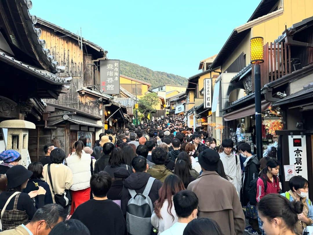 ダビド・シルバのインスタグラム：「Kyoto ⛩️🇯🇵」