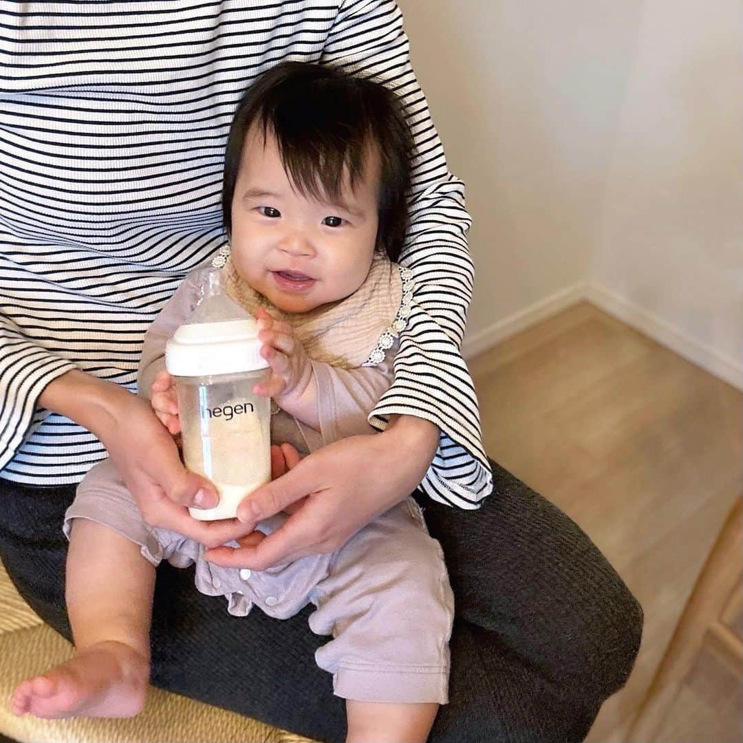 布川桃花さんのインスタグラム写真 - (布川桃花Instagram)「最近ミルクを飲んでくれるようになり ベビーボトルブランドhegenの哺乳瓶で🍼 @hegen_japan   おしゃれなボトルでお気に入り♡  哺乳瓶として使わなくなったら 離乳食や食品のフードストッカーや ストローマグとして長く使えるサステナブルなアイテム🌿  #promotion #hegen #ベビーボトル」11月24日 18時20分 - momoka_fukawa