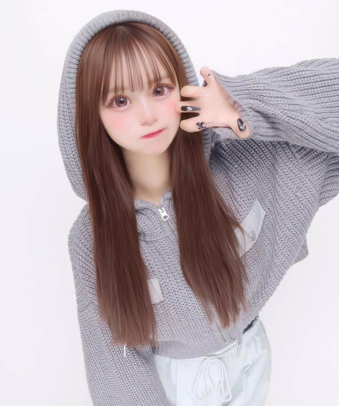 桜さんのインスタグラム写真 - (桜Instagram)「髪染めたい」11月24日 18時20分 - sakura_0808_