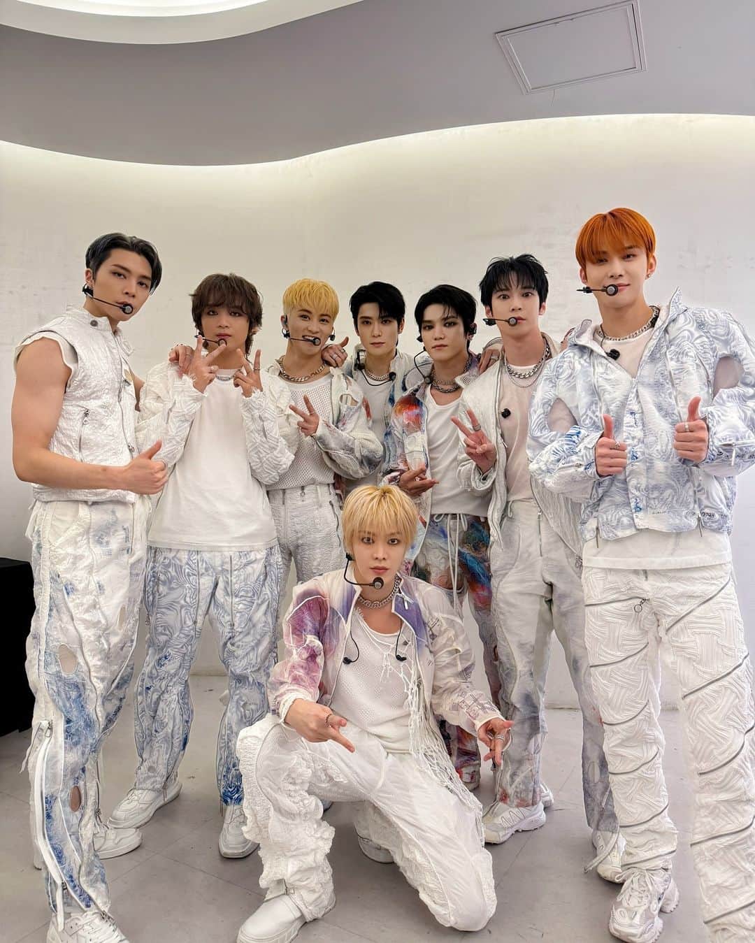 のインスタグラム：「Let's 가자❣️❣️❣️ 따라 불러🎶💖  #NCT127 #NEOCITY #NEOCITY_THE_UNITY #NCT127_NEOCITY_THE_UNITY」