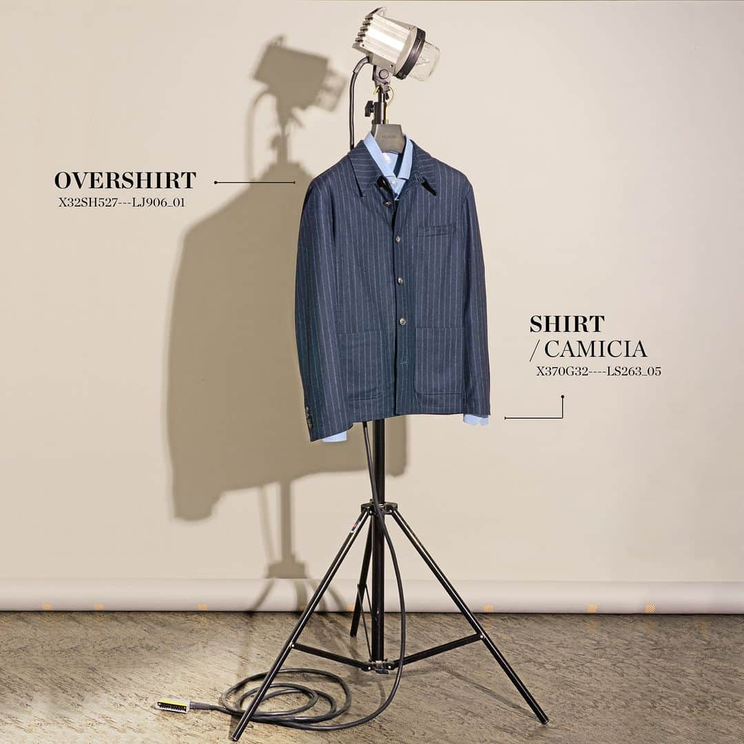 パルジレリさんのインスタグラム写真 - (パルジレリInstagram)「Take the spotlight effortlessly with the new pinstripe overshirt paired with a wrinkle-free cotton shirt, featuring French collar and the iconic Firenze neck.   Discover the “The Effortless Man” FW23 Collection on palzileri.com   #PalZileri #PalZileriFW23 #TheEffortlessMan #EffortlessAttitude」11月24日 19時00分 - palzileri