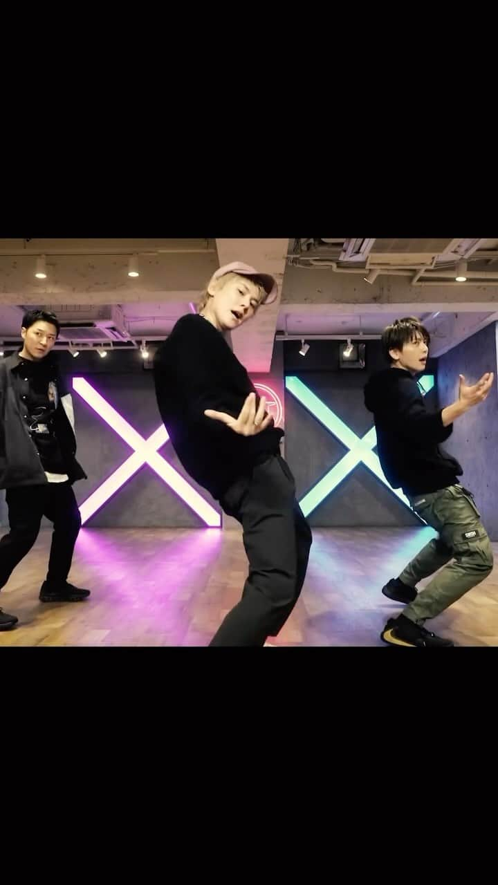 Lead【公式】のインスタグラム：「[DANCE] Lead / Love or Love? - Dance Practice  Dance director : Show-hey(@showhey198366 ) Edit：AKIRA  Full ver.はLead公式YouTubeにて公開中🔥  #Lead #谷内伸也 #古屋敬多 #鍵本輝 #LoveorLove #dance #choreography  #dancepractice」