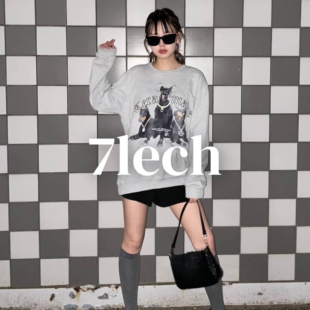 米田紗英さんのインスタグラム写真 - (米田紗英Instagram)「【announcement】 NEW store『 7lech 』がオープン♡  producer @07sy.____   ブランド名はle cadeau heureux 幸せな贈り物という意味に自分のラッキーナンバーの7をつけました。皆さんの元に届いたときにワクワクしてもらえるような贈り物にしたいと意味を込めています。【7lech】の服でハッピーな気持ちになれますように。  沢山の応援よろしくお願いいたします-`📢  ｰｰｰｰｰｰｰｰｰｰｰｰｰｰｰｰｰｰｰｰｰｰｰｰｰｰｰｰｰｰｰｰｰｰｰｰ  #dleepytown #crammy #ドリーピータウン #デイリーファッション #ストリートコーデ#ストリートファッション#y2k#y2kfashion #秋冬コーデ#冬コーデ」11月24日 19時04分 - dleepytown_official