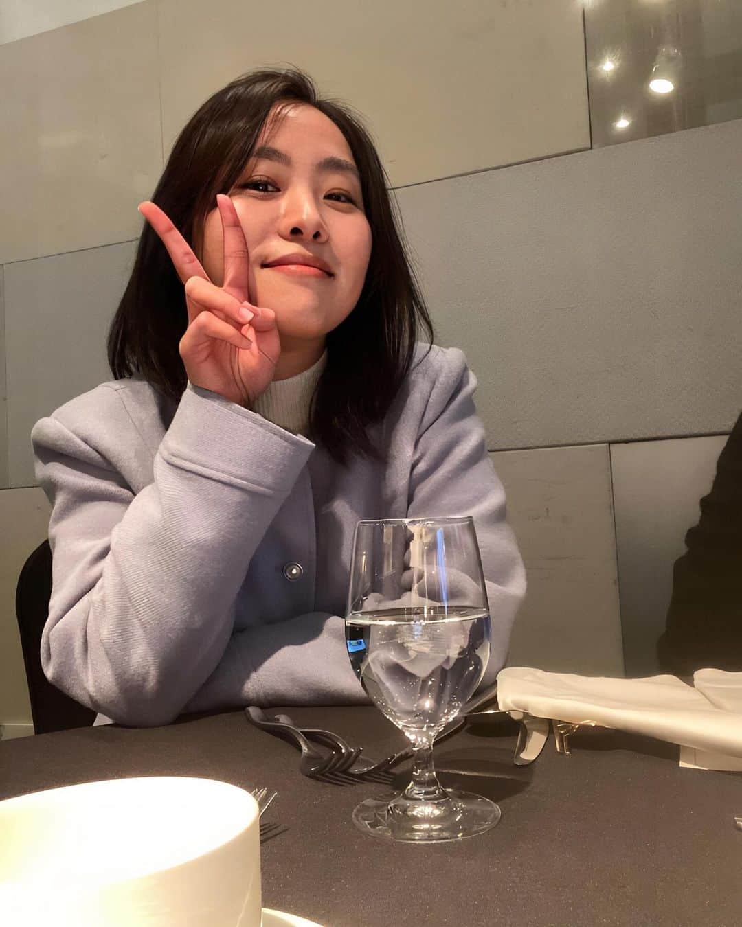 ノ・スサンナのインスタグラム：「셔터백번눌러도 쉽지않은 사진건지기🤣 (친구의 수고스런 빠른 손놀림ㅋㅋㅋㅋㅋ)」