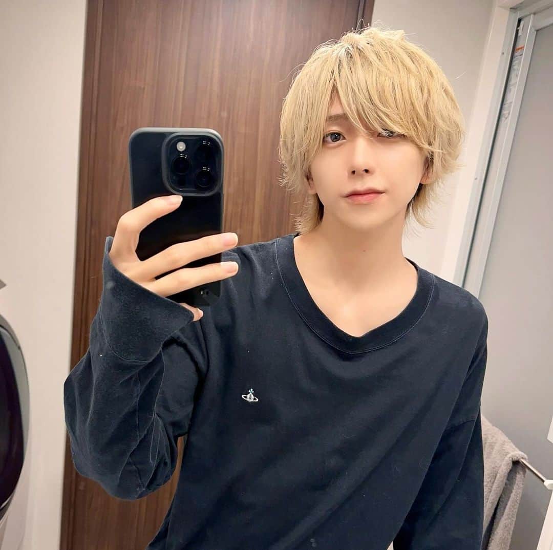 さくらくん。さんのインスタグラム写真 - (さくらくん。Instagram)「髪の毛伸びました、元気です🐶」11月24日 19時36分 - sakura_25nico