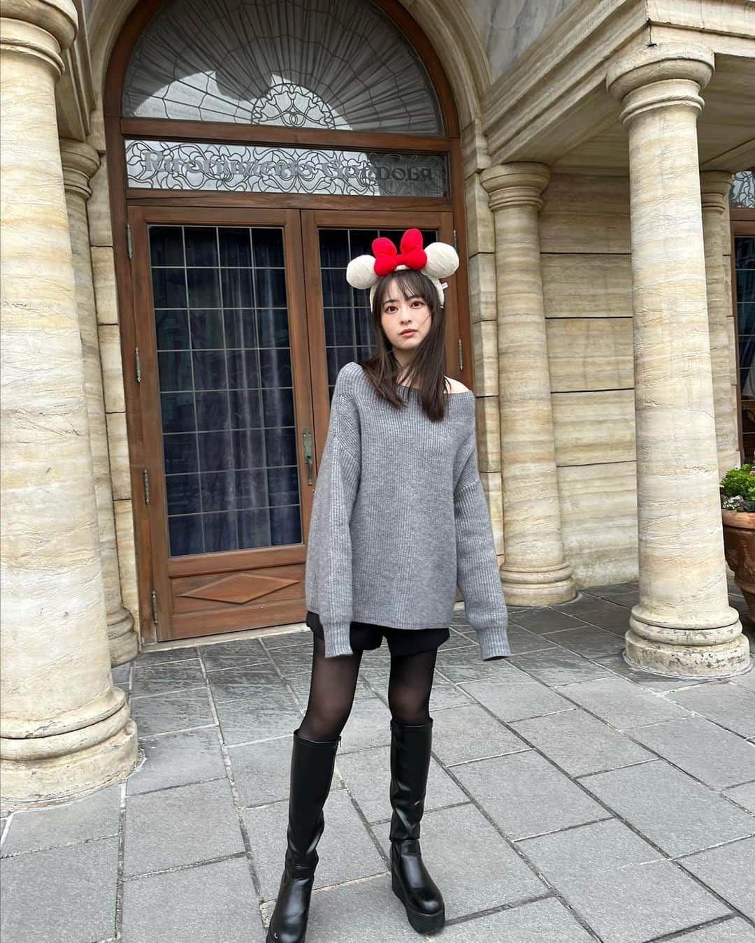 末吉 瞳のインスタグラム：「🐭コーデです！  #ディズニーシー  #ディズニーコーデ  #ディズニーランド #ディズニー  #disney #disneysea  #disneyland」