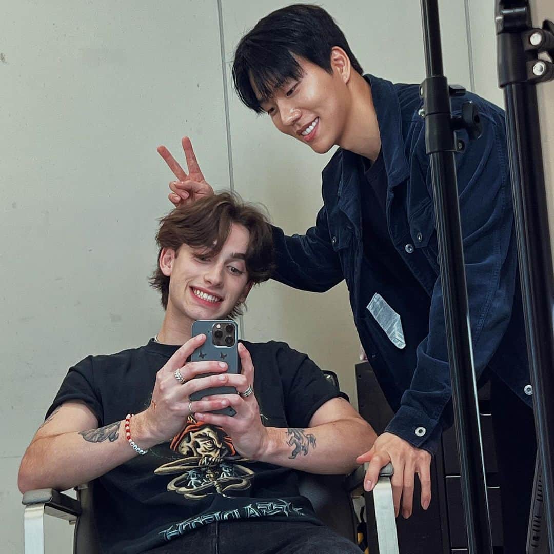 ジョニー・オーランドのインスタグラム：「Seoul / Manila u have my heart <3」