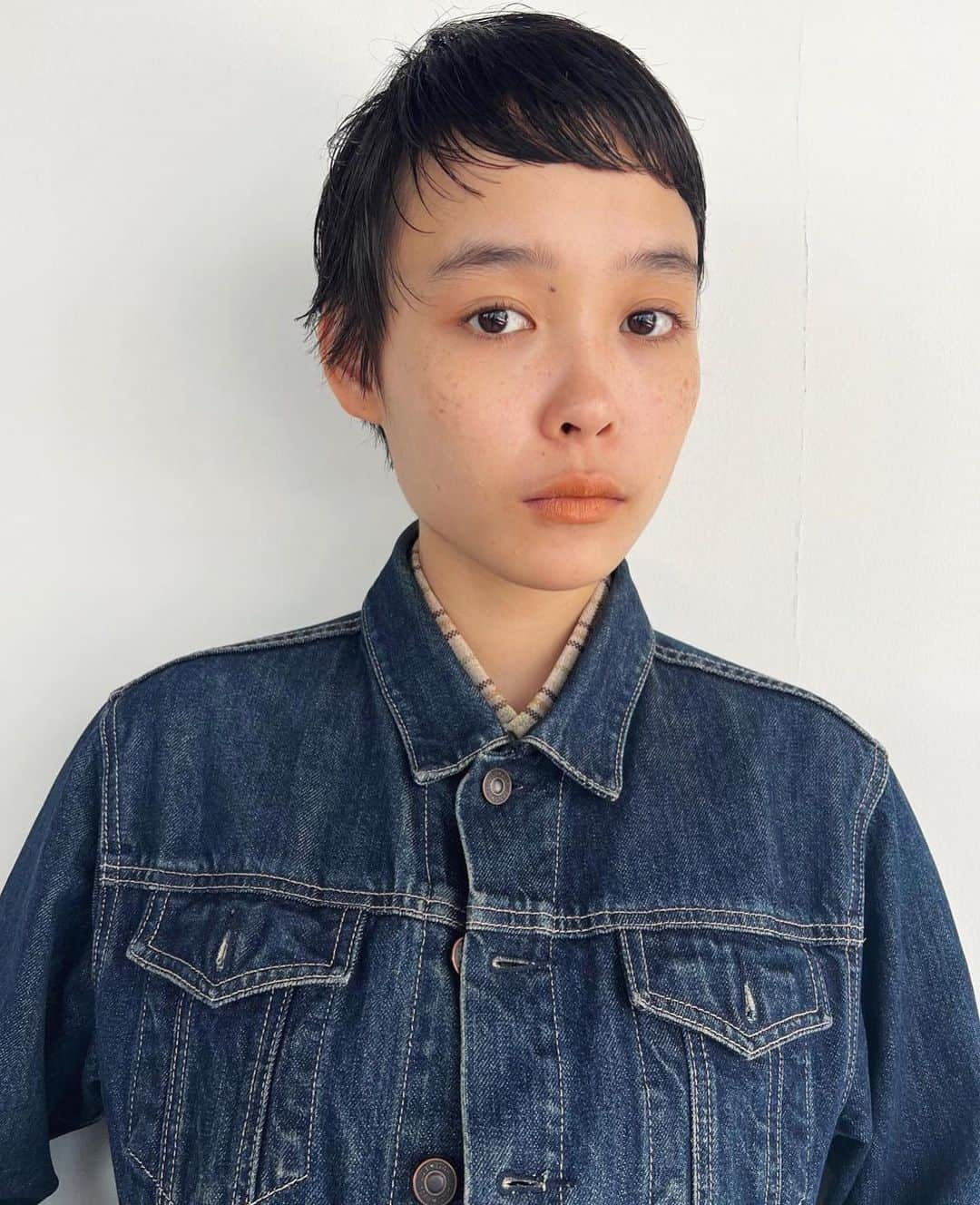 nanukさんのインスタグラム写真 - (nanukInstagram)「moeが提案する クールな女性像をcut designで表現。 . hair / @moe_nanuk  . #guestnanuk . #パーマ#パーマヘア#パーマスタイル#パーマカラー#くるくるパーマ#ニュアンスパーマ#スパイラルパーマ#ウェーブパーマ#パーマアレンジ#簡単ヘアアレンジ#ヘアアレンジ #ショート#ショートヘア#マッシュショート#ショートカット#マッシュ#ショート女子#ハンサムショート#ハンサムショート女子#ショートカット女子」11月24日 20時09分 - nanukhair