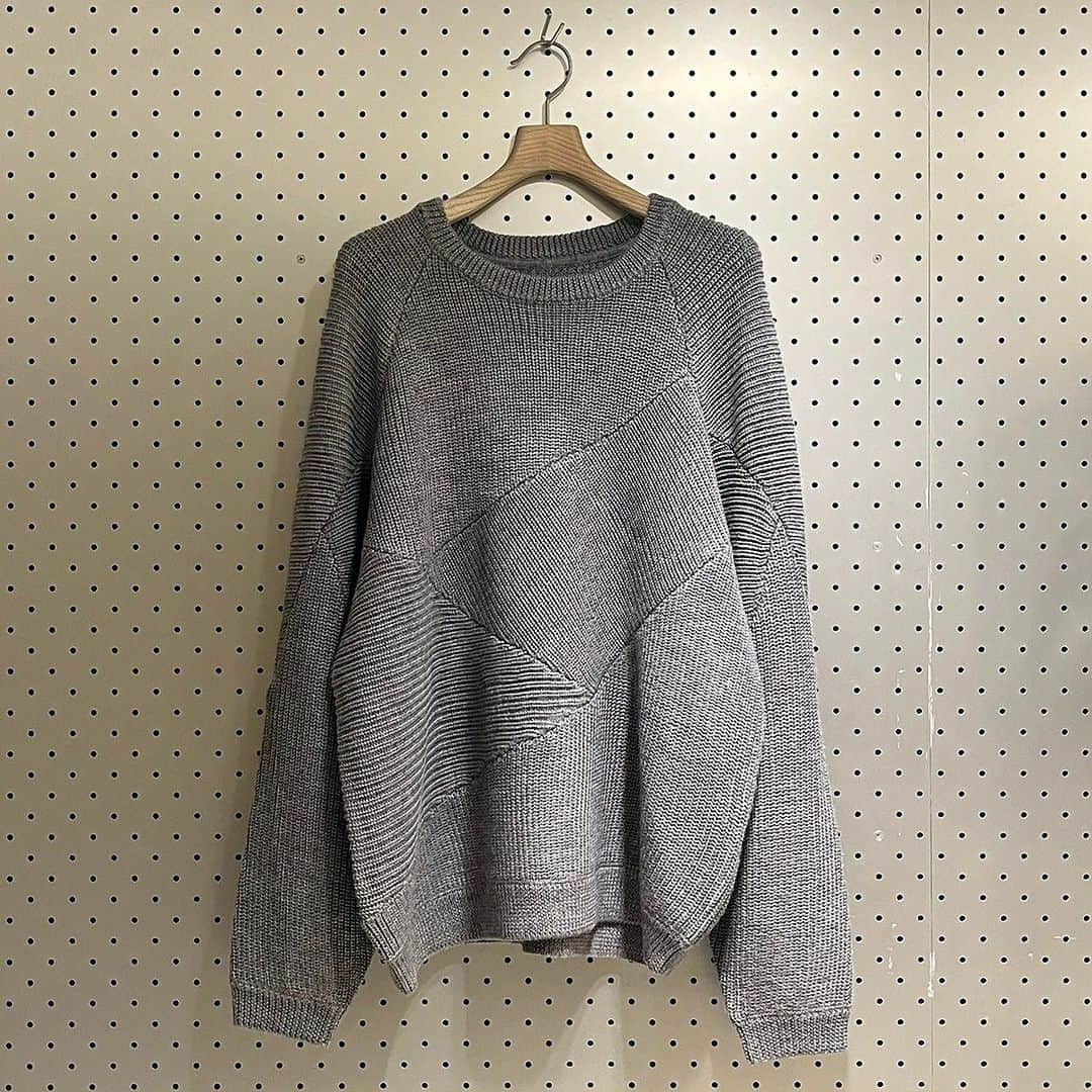 BEAMS JAPANさんのインスタグラム写真 - (BEAMS JAPANInstagram)「＜TIGHTBOOTH PRODUCTION＞ Mens SPLICE KNIT SWEATER ¥24,200-(inc.tax) Item No.11-15-1652 BEAMS JAPAN 2F ☎︎03-5368-7317 @beams_japan #tightboothproduction #beams #beamssurfandsk8 #beamsjapan #beamsjapan2nd Instagram for New Arrivals Blog for Recommended Items」11月24日 20時20分 - beams_japan