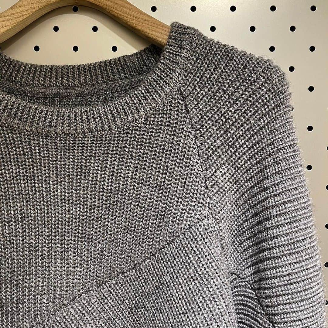 BEAMS JAPANさんのインスタグラム写真 - (BEAMS JAPANInstagram)「＜TIGHTBOOTH PRODUCTION＞ Mens SPLICE KNIT SWEATER ¥24,200-(inc.tax) Item No.11-15-1652 BEAMS JAPAN 2F ☎︎03-5368-7317 @beams_japan #tightboothproduction #beams #beamssurfandsk8 #beamsjapan #beamsjapan2nd Instagram for New Arrivals Blog for Recommended Items」11月24日 20時20分 - beams_japan