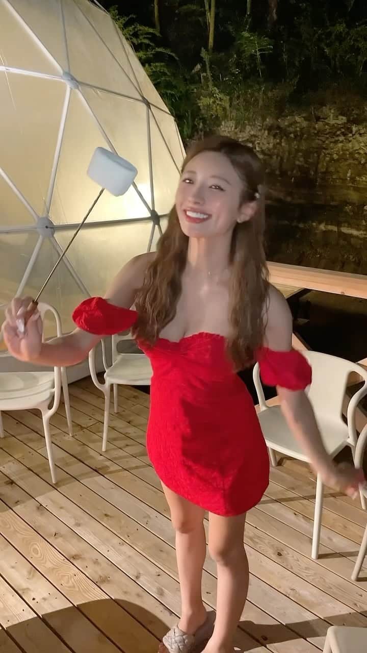 のインスタグラム：「もうすぐクリスマスだね🎄🤶❤️  クリスマスは皆んな何するのぉ？✨  ⚡️CYBERJAPAN DANCERS 公式 YouTube⚡️   グランピング旅🏕️最終回が公開されました👏  豪華な夜ご飯の後には、、、 なんとビリビリ電気ルーレットに😱⚡️ 花火ルーレット対決🎆🔥  そして最後にはご褒美マシュマロ〜🤍 盛り沢山な動画になってるよ✨  コメントも待ってるね📝  ▶️ https://youtu.be/EJAkaq9u1_M  #cyberjapan #サイバージャパンダンサーズ #ミヤビーム #グランピング #サウナ施設」