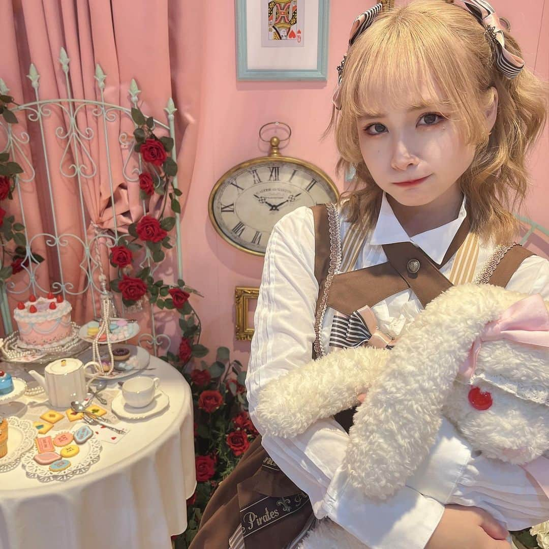 増井みおのインスタグラム：「まさかまたロリータを着れるとは🧁🤭 #lolita #ロリータ　#harajuku #kawaii」