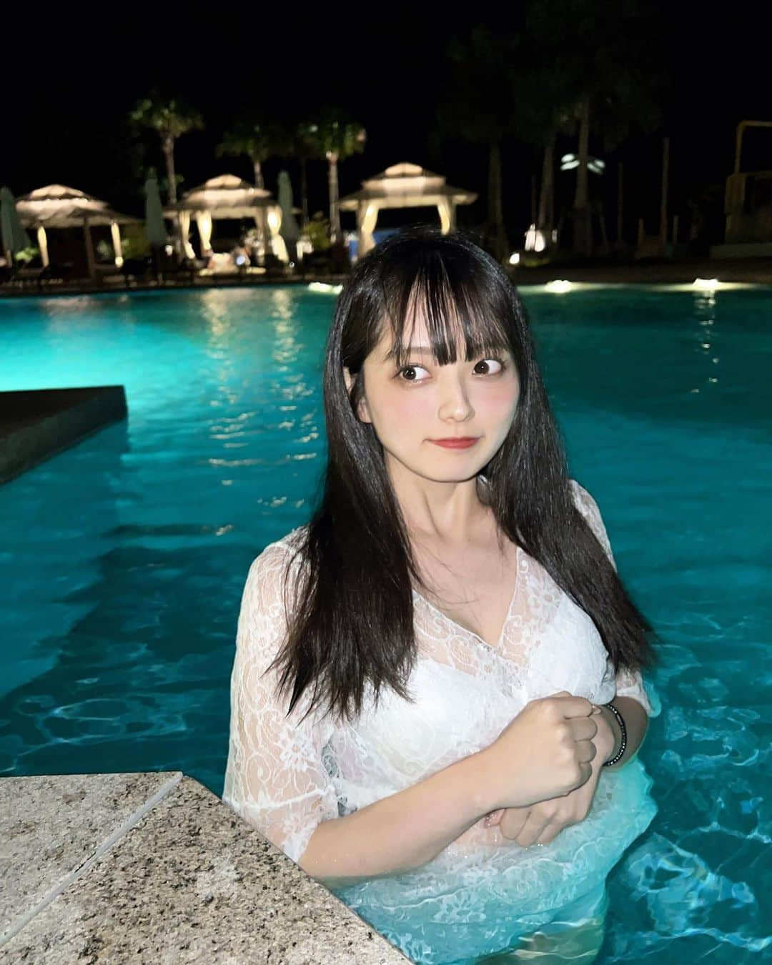 水野舞菜さんのインスタグラム写真 - (水野舞菜Instagram)「寒そうにしないようにしたけど耐えられなかった」11月24日 20時29分 - mana_chos