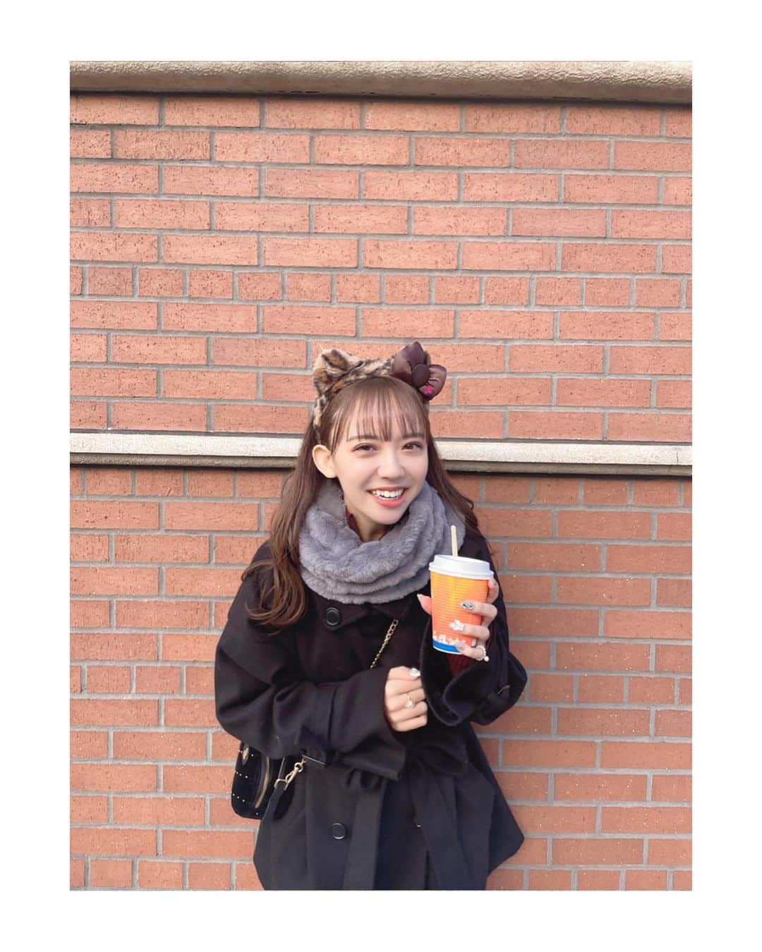 川瀬あやめ（ukka）さんのインスタグラム写真 - (川瀬あやめ（ukka）Instagram)「・ ユニバコーデ🖤  #ユニバコーデ #冬コーデ #ユニバカチューシャ #ロングブーツ #川瀬あやめ #ukka」11月24日 20時32分 - ayame_kawase
