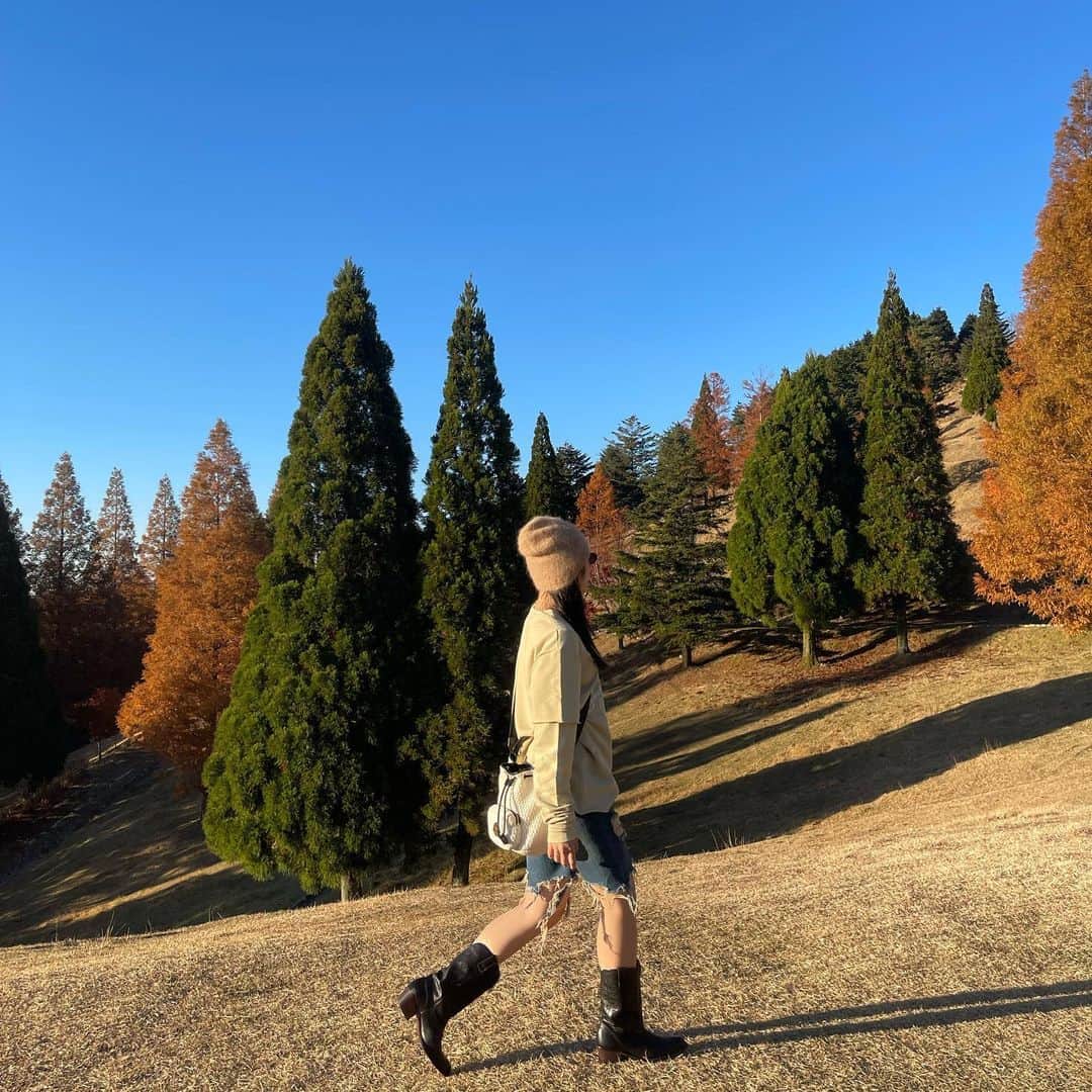 RUNA（竹田瑠奈）さんのインスタグラム写真 - (RUNA（竹田瑠奈）Instagram)「🐄🌳（╹◡╹）♡🪽」11月24日 20時38分 - runacccc