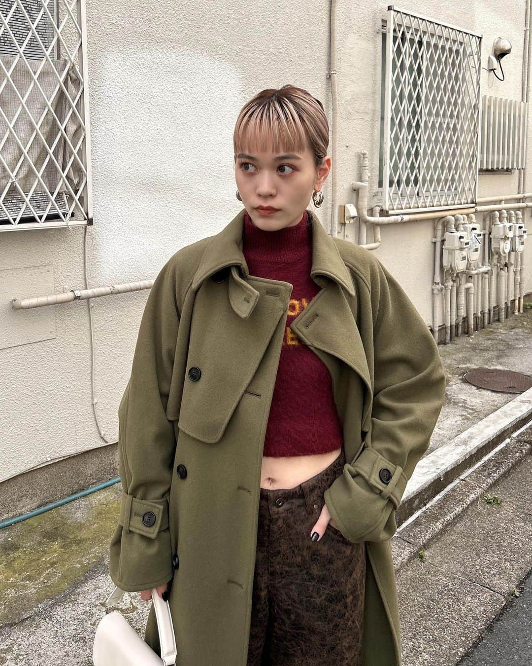 SLY OFFICIAL INFORMATIONさんのインスタグラム写真 - (SLY OFFICIAL INFORMATIONInstagram)「ㅤㅤㅤㅤㅤㅤㅤㅤㅤㅤㅤㅤㅤ #SLY_info @momoka__matsumoto 【161cm】 ソラリアプラザ店スタッフ __________________________________ SLY店舗・WEBSTORE・ZOZOTOWNにて販売中 ☑︎LAYERED FLAP BELTED COAT (030GAA30-1140) KHA,IVOY,BLK ㅤㅤㅤㅤㅤㅤㅤㅤㅤㅤㅤㅤㅤ ☑︎MESSAGE SHAGGY JQ TOPS (030GAZ70-3870) D/RED,IVOY ㅤㅤㅤㅤㅤㅤㅤㅤㅤㅤㅤㅤㅤ ☑︎L/W CRACK F/LEATHER PT (030GAZ31-3900) BRN,BLK ㅤㅤㅤㅤㅤㅤㅤㅤㅤㅤㅤㅤㅤ ☑︎S BADGE 2WAY BAG (030GAA55-5780) O/WHT,BLK  ☑︎WOVEN FIT MIDDLE BOOTS (030GAY55-3720) BLK,KHA __________________________________ ※配送の都合により発売日が異なる場合がございます。 ※店舗により在庫状況が異なります。 #SLY #SLY_fav」11月24日 21時02分 - sly_official_info