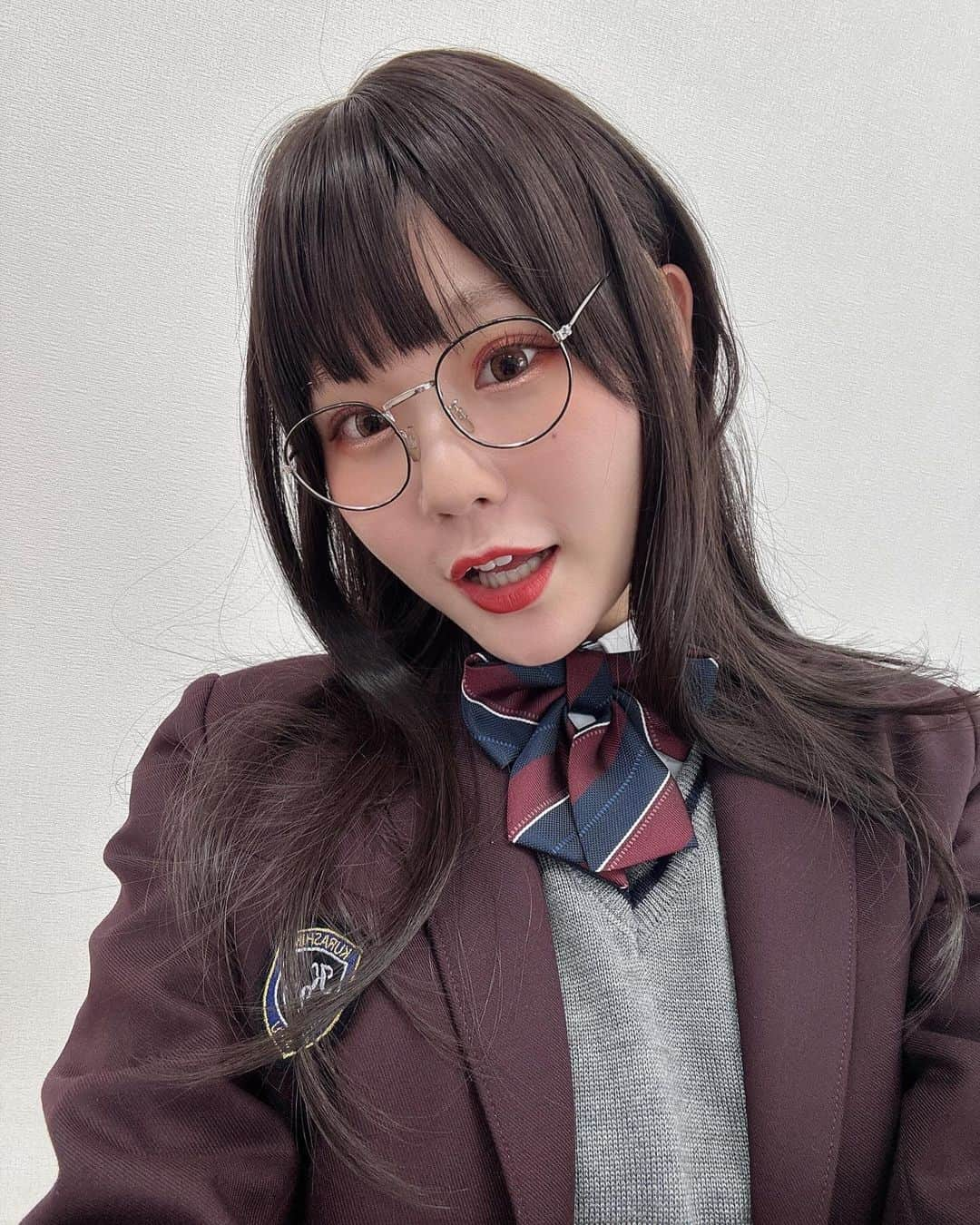 ハラミちゃんさんのインスタグラム写真 - (ハラミちゃんInstagram)「だれやねん  #サプライズ #岡山県立倉敷鷲羽高校 #喜んでくれてたらイイナ」11月24日 21時00分 - harami_piano