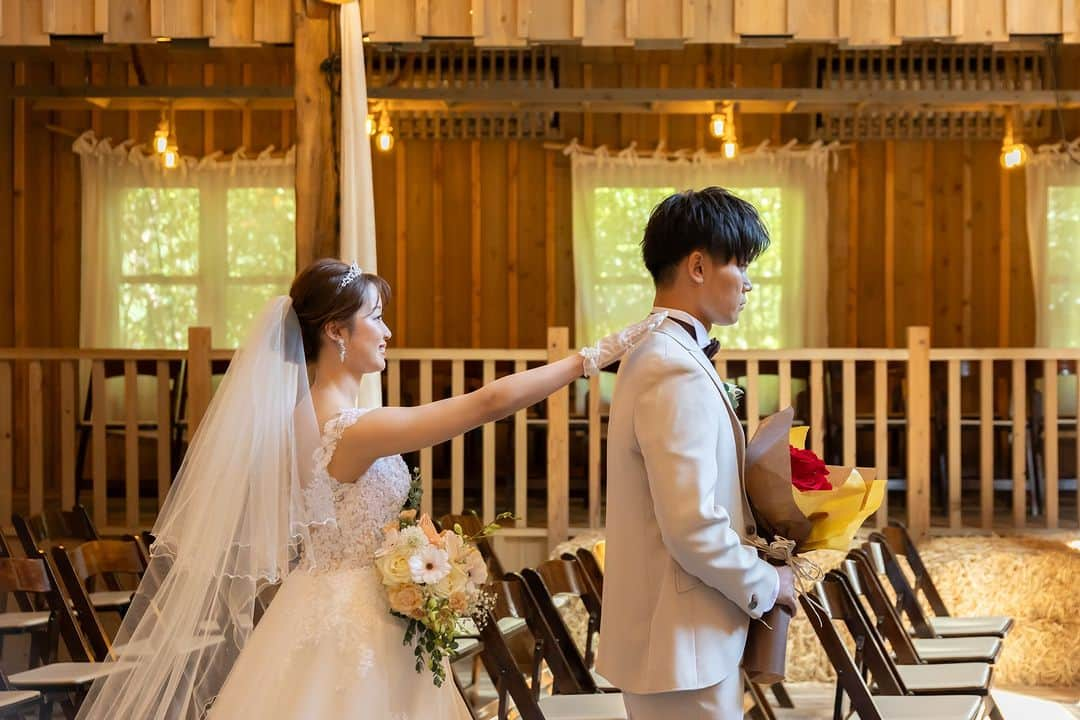 BARN&FOREST148さんのインスタグラム写真 - (BARN&FOREST148Instagram)「#100年後も語り継がれる結婚式  ・ ・  First meet…*  ブライダルフェアのご予約やお問合せは InstagramのDMでも承っております*  #ファーストミート #Firstmeet #挙式セレモニー #バーンアンドフォレスト148 #式場探し #barnandforest148 #卒花嫁 #プレ花嫁 #結婚式演出 #barnwedding #バーンアンドフォレスト #barn花嫁 #披露宴 #結婚式 #プレ花 #花嫁の手紙 #weddingceremony #rusticwedding #卒花 #新婦の手紙 #148花嫁 #流山おおたかの森 #結婚式場探し #結婚式準備 #ウェディングセレモニー #ナチュラルウェディング #結婚式場」11月24日 21時00分 - barn_and_forest148