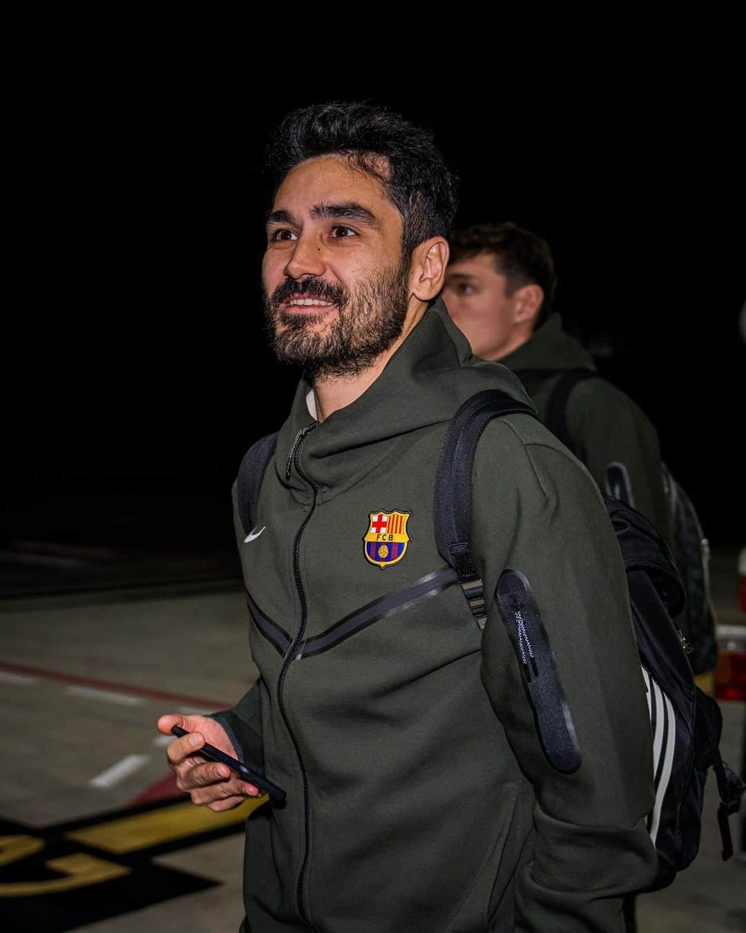 FCバルセロナのインスタグラム：「📍Madrid We're off to Madrid for #RayoBarça! ✈️」